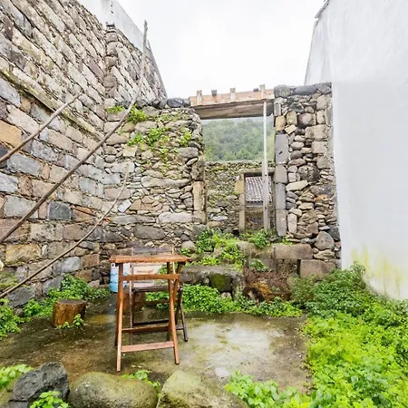 Casa Do Forno Faial da Terra