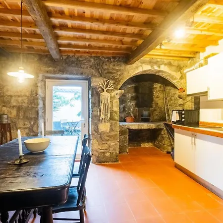 Casa Do Forno Faial da Terra