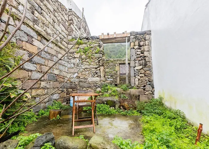 Casa Do Forno Faial da Terra
